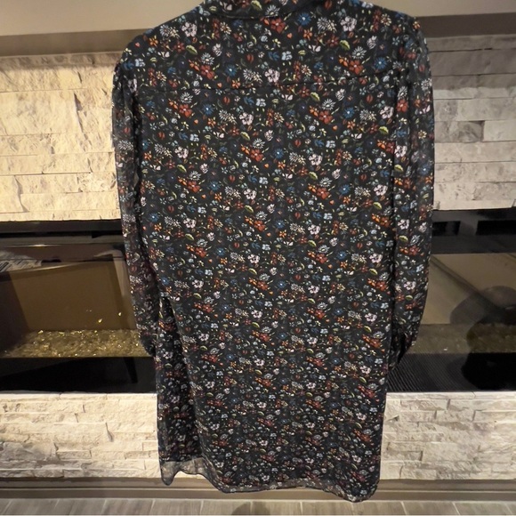 Untuckit size 4 Button down long sleeve dress - Picture 6 of 8